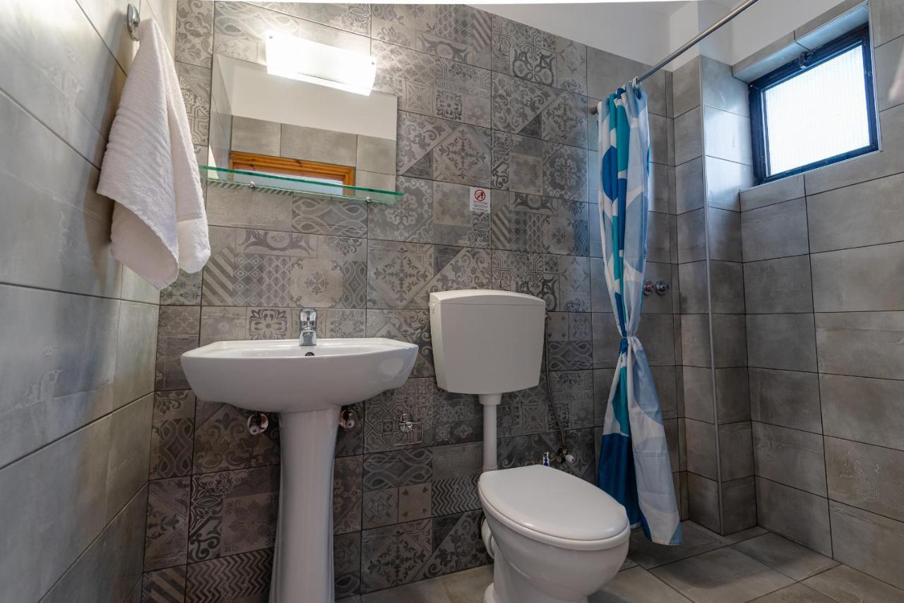 Anthia Aparthotel 4*