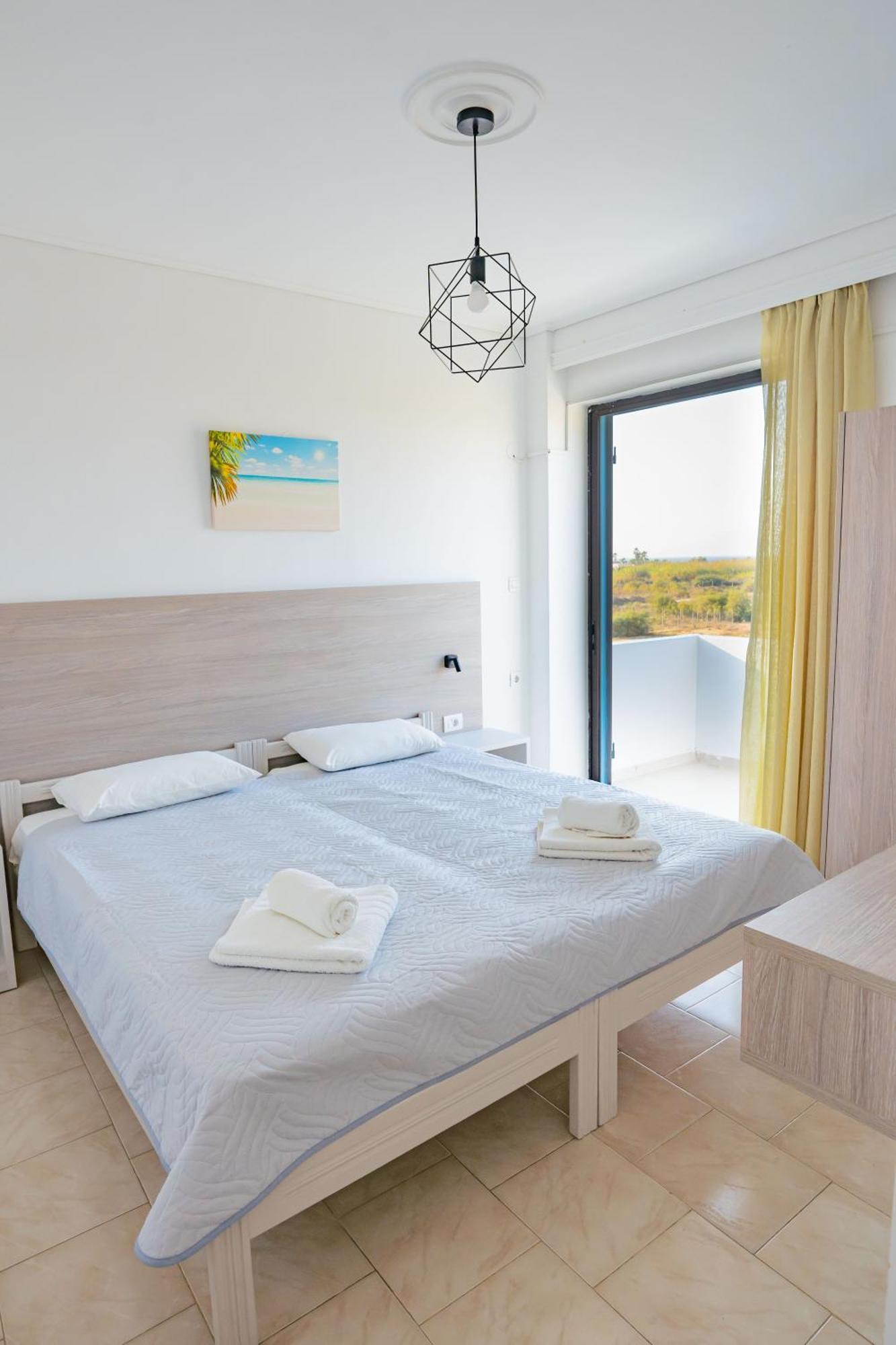 Anthia Aparthotel 4*