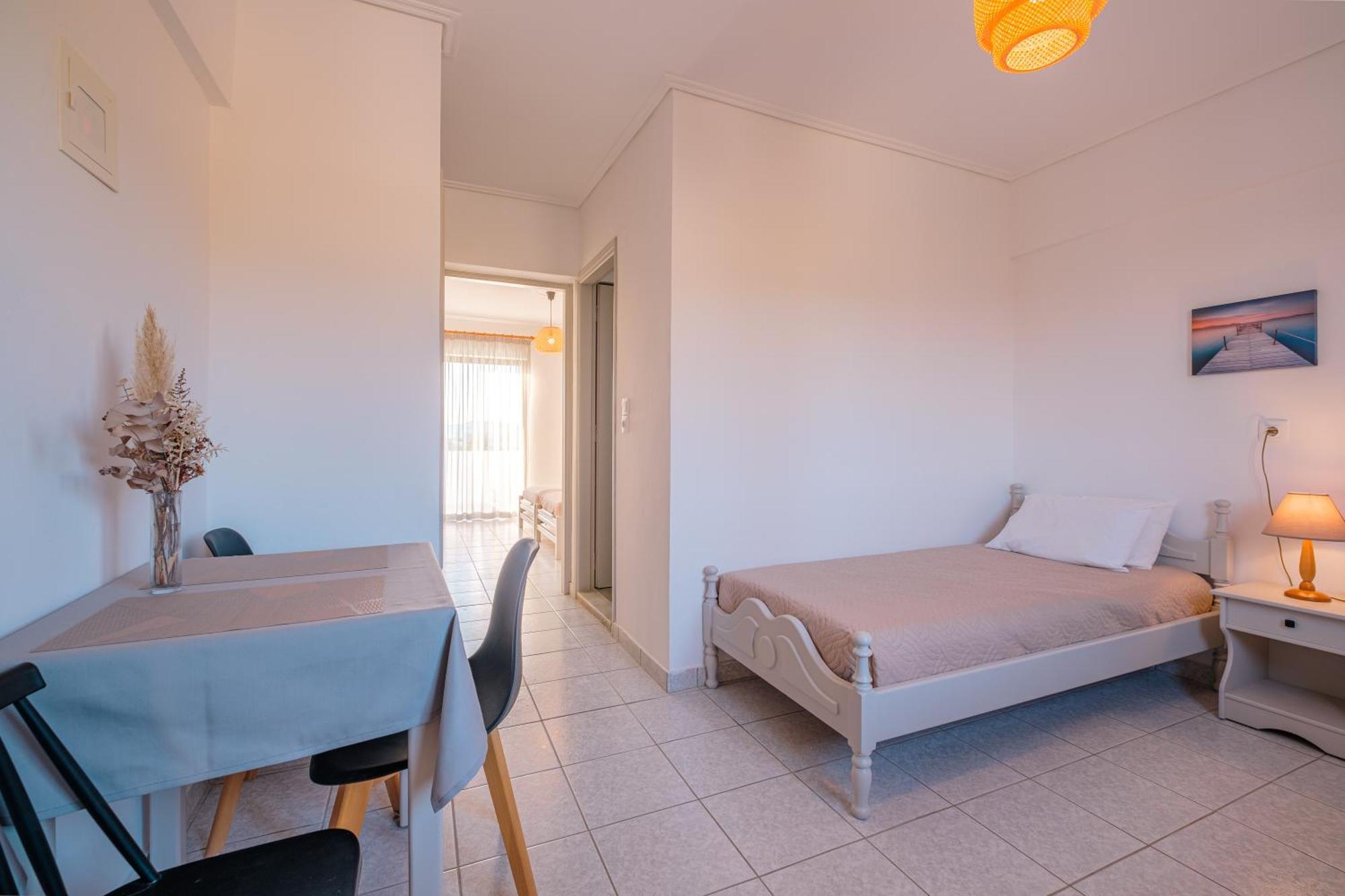 Anthia Aparthotel 4*